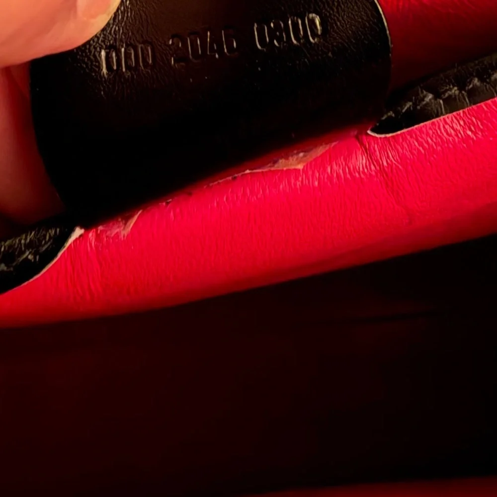 Gucci Black Leather Shoulder Bag - Picture 10 of 15
